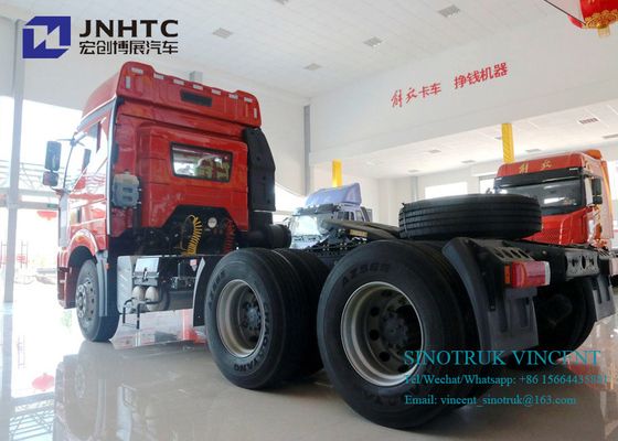 Faw J6Pのユーロ2の二重燃料庫が付いている350hp 10車輪6x4のトラクターのトラック