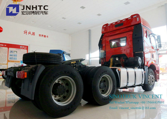 Faw J6Pのユーロ2の二重燃料庫が付いている350hp 10車輪6x4のトラクターのトラック