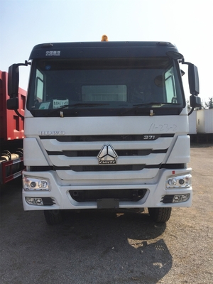 SINOTRUK HOWO ZZ3257N3647Bの重い後部ダンプ トラックの頑丈なダンプカー トラック