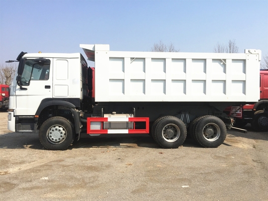 SINOTRUK HOWO ZZ3257N3647Bの重い後部ダンプ トラックの頑丈なダンプカー トラック