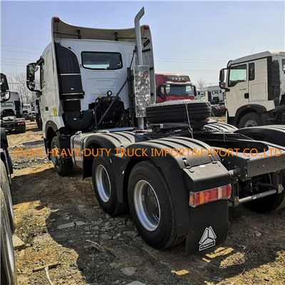 白いSinotruk A7 6x4の索引車のトラックのHowo 6x4のトラクターのトラック