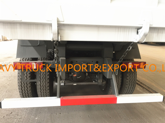 SINOTRUK HOWO A7の5ヤードのバケツが付いている頑丈なダンプ トラック