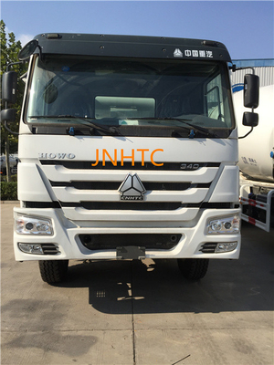 Howo Sinotruk 9つの立方10m3 12CBMのコンクリートミキサー車のトラック2の座席