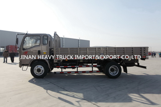 SINOTRUK HOWO 4X2ライト貨物トラック8トン10トン15トンの貨物自動車のトラック