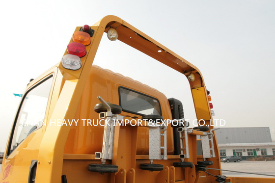 SINOTRUK HOWOの軽量平面レッカー車4x2 6の車輪