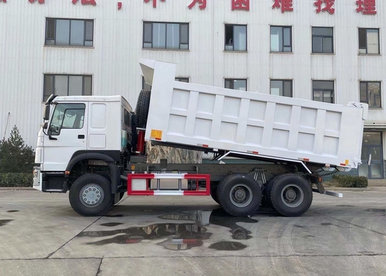 Sinotruk HOWO 40のトン6X4のダンプ トラックのダンプカーのダンプ20立方メートルのダンプ トラック