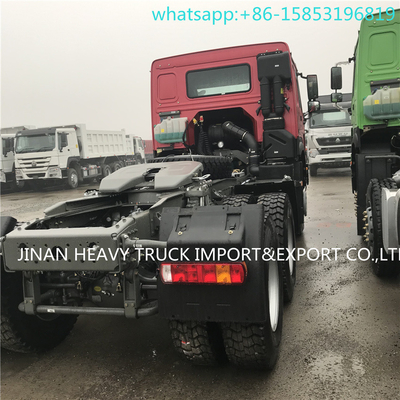Sinotruk HOWOの索引車のトラック6x6 371hp