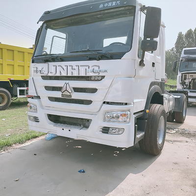 Sinotruck HOWOのトラクターのヘッド トラックEuro2 Euro5 4x2 336hp