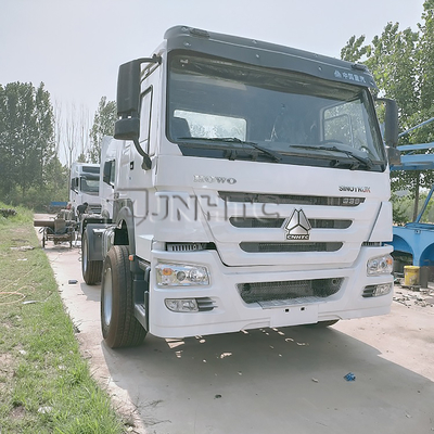 Sinotruck HOWOのトラクターのヘッド トラックEuro2 Euro5 4x2 336hp