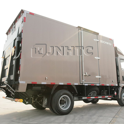 SINOTRUK HOWOの配達用バンの貨物箱のトラック軽量4x2