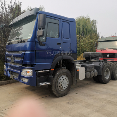 Sinotruk HOWOのトラクターのヘッド索引車のトラックEuro2 6X4 371hp