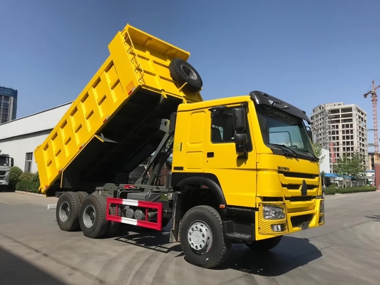 Sinotruk Howo 6x4の頑丈なダンプ トラック10w 371hp 20cbm