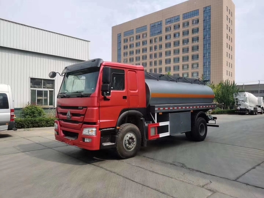 Sinotruk LHDの石油燃料のタンク車400L 20cbm 371HP