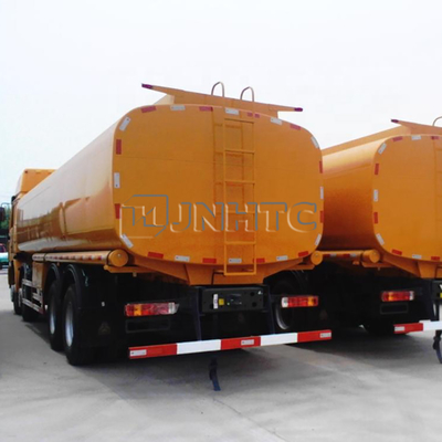 Sinotruk HOWO A7 371hpの石油燃料のタンクローリーEuro2 Euro3 25000L 6x4