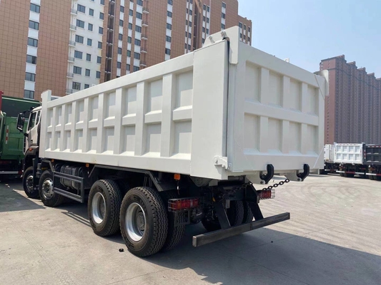 Sinotruk HOHAN J7B N7B 6x4の頑丈なダンプ トラック10の荷車引きのダンプ トラック371HP