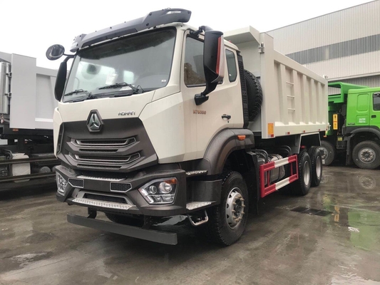Sinotruk HOHAN J7B N7B 6x4の頑丈なダンプ トラック10の荷車引きのダンプ トラック371HP