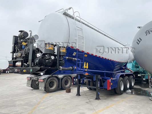 SINOTRUK 3 Alxesのバルク セメントのトレーラーのディーゼル機関50のトン45 CBM