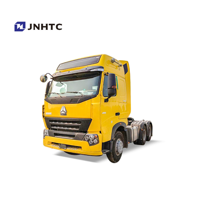 SINOTRUK A7 6X4はトラックのトラクター10の車輪371の420HP索引車の頭部を使用した