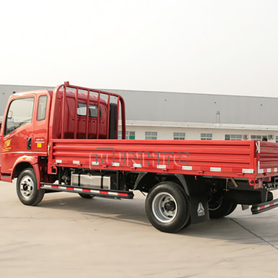SINOTRUK HOWO 4x2の軽量コマーシャルは3トン2トンを5トンの平面トラック トラックで運ぶ