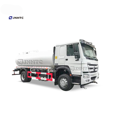 HOWO 4X2 6の車輪の廃水のタンクローリーEuro2 Euro4 12000のリットル8cbm 12cbm