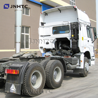 タンザニアのSinotruk HOWOのトラクターの頭部6x4 RHDのトレーラー トラックのトラック