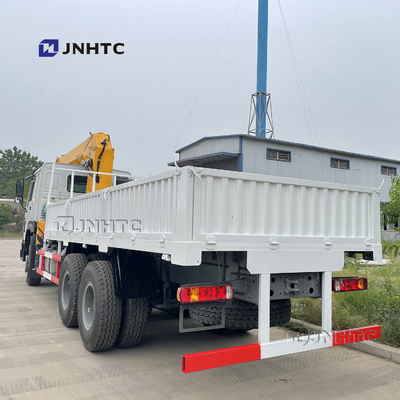Sinotruk Howo 6x4 10の望遠鏡のトラックはクレーンまっすぐな腕の貨物トラック クレーンを取付けた