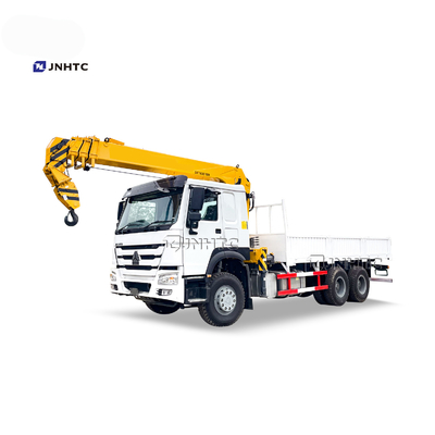 Sinotruk Howo 6x4 10の望遠鏡のトラックはクレーンまっすぐな腕の貨物トラック クレーンを取付けた
