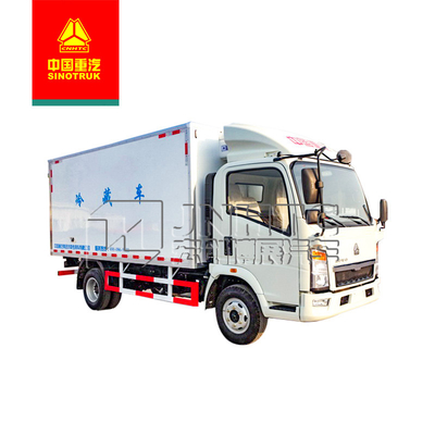 Sinotruk HOWO 6は涼しい軽量Chain RefrigeratedヴァンTransport Truckの生鮮食品にタイヤをつける