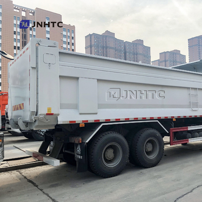 6X4 8X4 Sino HOWOのダンプのダンプカー トラックの使用されたダンプ トラック