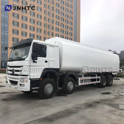 HOWO 8x4 12の車輪は30cbm 35cbm Euro2 Euro3に燃料を補給する重油のタンク車を