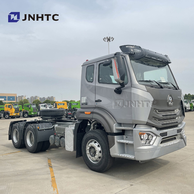 Sinotruck Hohanのトラクターのヘッド トラック371hp 420hp 10の荷車引き4X2 6X4