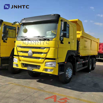 Sinotruk HOWO 6x4の頑丈なダンプ トラックの石は10車輪30のトン20Cubic 420hpを紙やすりで磨く
