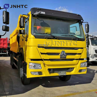Sinotruk HOWO 6x4の頑丈なダンプ トラックの石は10車輪30のトン20Cubic 420hpを紙やすりで磨く