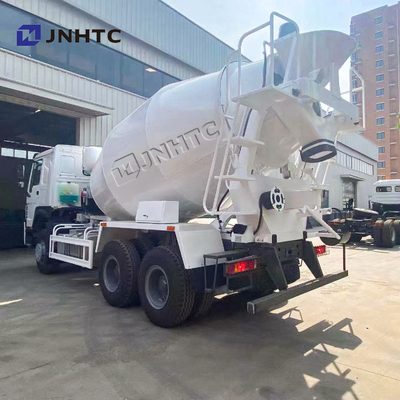 Howo Sinotruk 9つの立方10m3 12CBMのコンクリートミキサー車のトラック2の座席