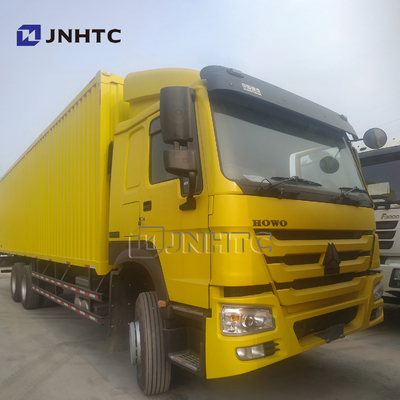 Sinotruk HOWOの重い貨物トラック6*4箱の貨物トラック10の荷車引きの貨物自動車