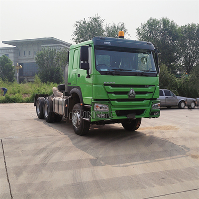 使用されたSinotruk Howo 6x4のトラクターのトラックのRhdの人のディーゼル
