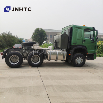 秒針HOWO Sinotruk 371の索引車のトラック420hp 6X4 LHD RHD