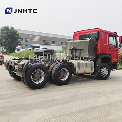 使用されたトラクターの頭部のトレーラーは95のKm/h 6x6 30トンのHowoのトラクターのトラックのトレーラーの頭部を使用した