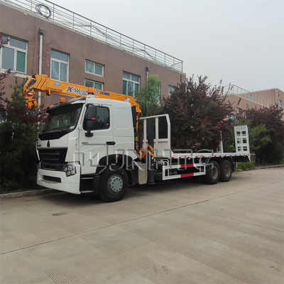 トラックによってクレーンSinotruk取付けられたA7頑丈なHOWO 6x4のトラックはクレーンを取付けた