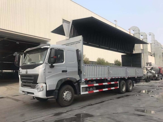 SINOTRUK HOWO A7 6X4の重い貨物トラックのユーロII 10の荷車引きの翼ヴァン