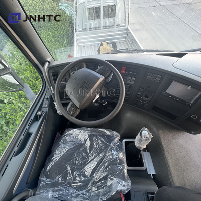 HOWO 6X4 371の緑20のUのタイプ貨物ボディ警報ライトが付いている立方頑丈なダンプ トラック