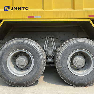 Sinotruk Euro2 Howo 6x4のダンプ トラック371hp 20cbmのダンプカー10の車輪