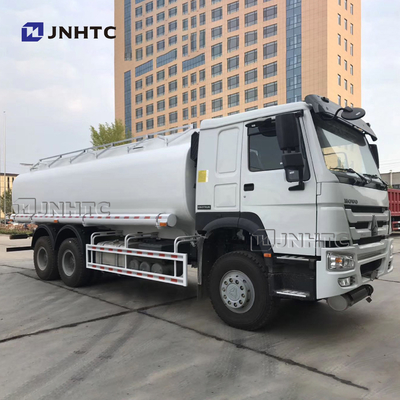 20cbmタンカーが付いているHOWO 6x4 336hpの燃料のタンク車