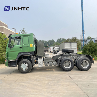 Sinotruk HOWO Euro2 30トンの索引車のトラック10の車輪371HPのトラクターのトラックの頭部