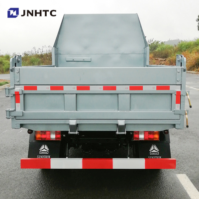 1/6のSINOTRUK HOWOライト ダンプのダンプカー トラックの右手は10トン5トンを運転する