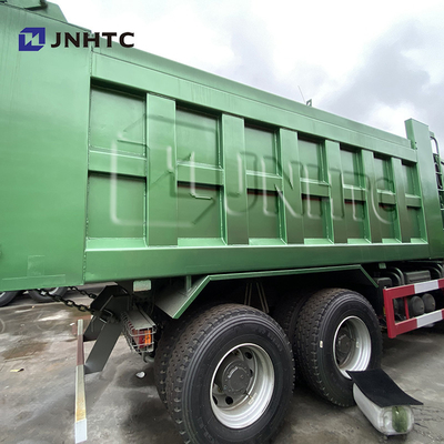 Sinotruk 6X4 371HPの頑丈なダンプ トラックの緑20の立方ダンプカー トラック