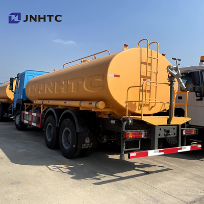 HOWO 6x4 336hpの給水車の冷蔵庫の冷凍庫のトラック