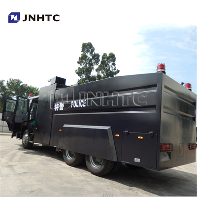 SINOTRUKの移動式トラックは防弾Military CargoヴァンTruck Antiの暴動車を取付けた