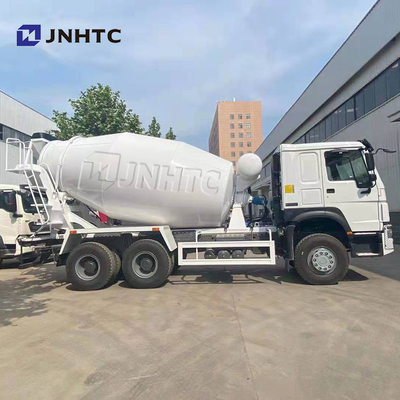 10cbm容量のSinotruk HOWO 6X4のトラックミキサのトラック