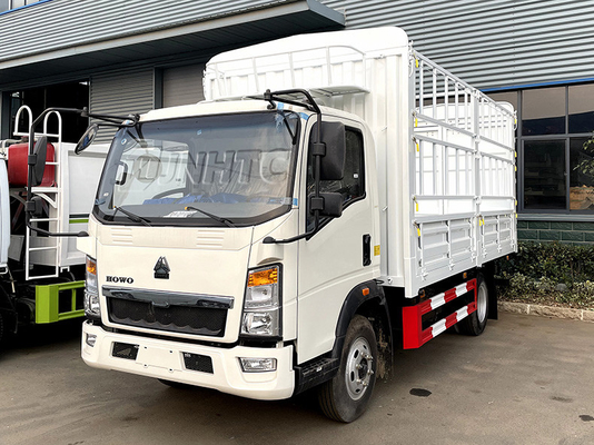 HOWO 4X2 5-10Tの軽量商業トラックはベッドのトラックを杭で囲う